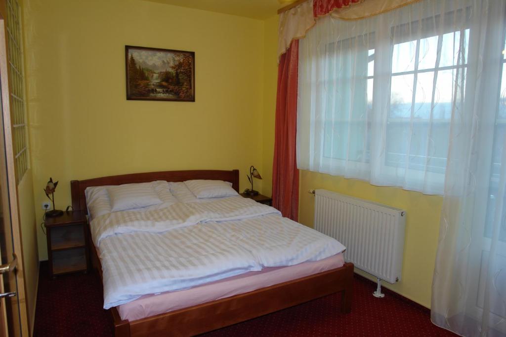 Holdlux Apartmanok Sárvár الغرفة الصورة