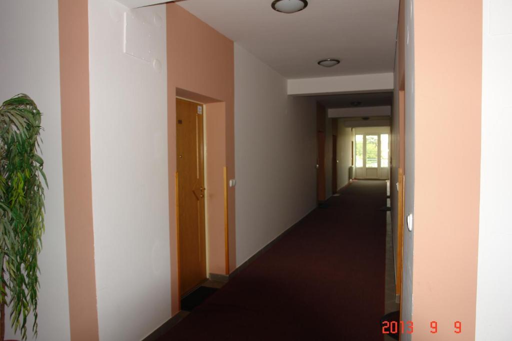 Holdlux Apartmanok Sárvár المظهر الخارجي الصورة
